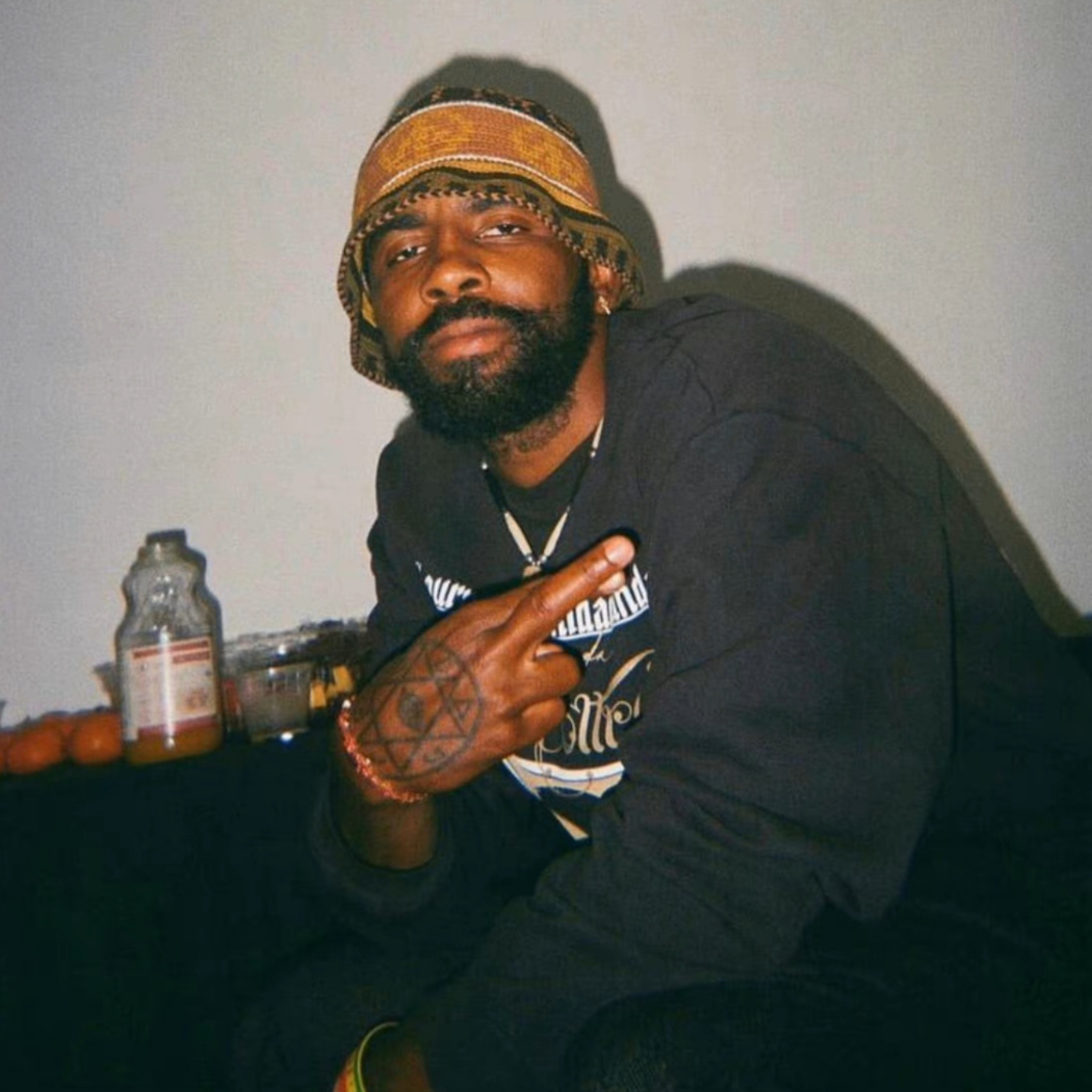 爱打篮球的我。