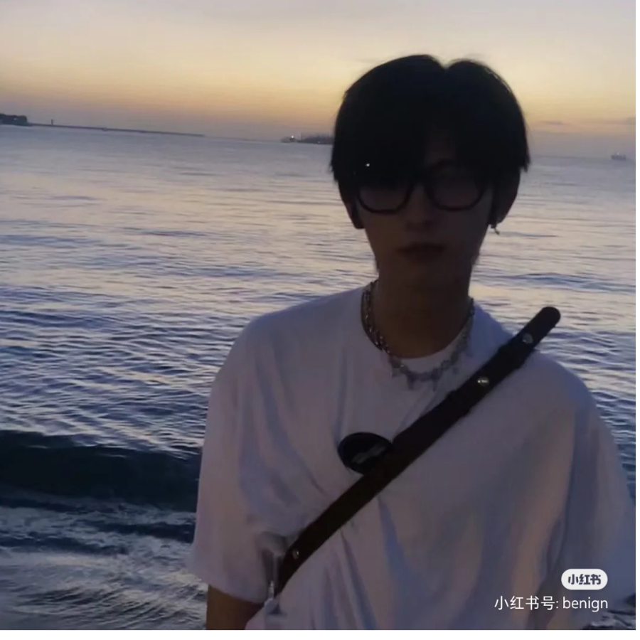 染以洛.