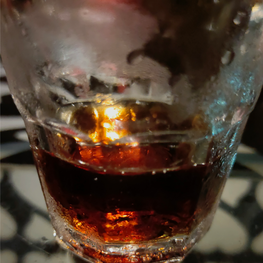 只是一杯液体