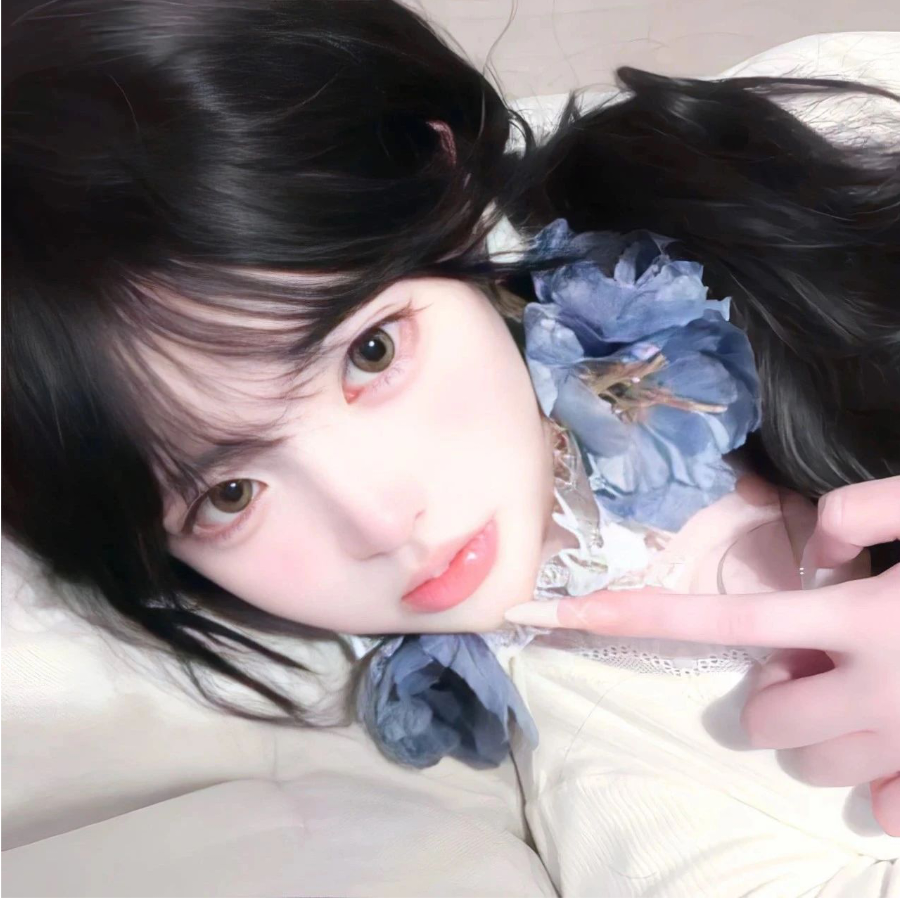 ʰᵉˡˡᵒ𝙠𝙞𝙩𝙩𝙮.小乖