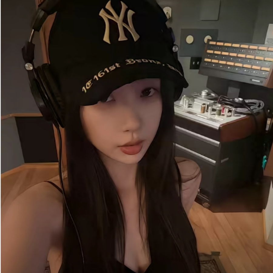 纯.白^