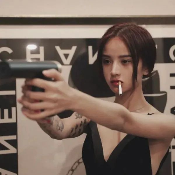 我头像不暴力💢