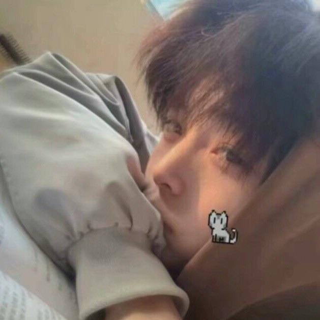 ✔