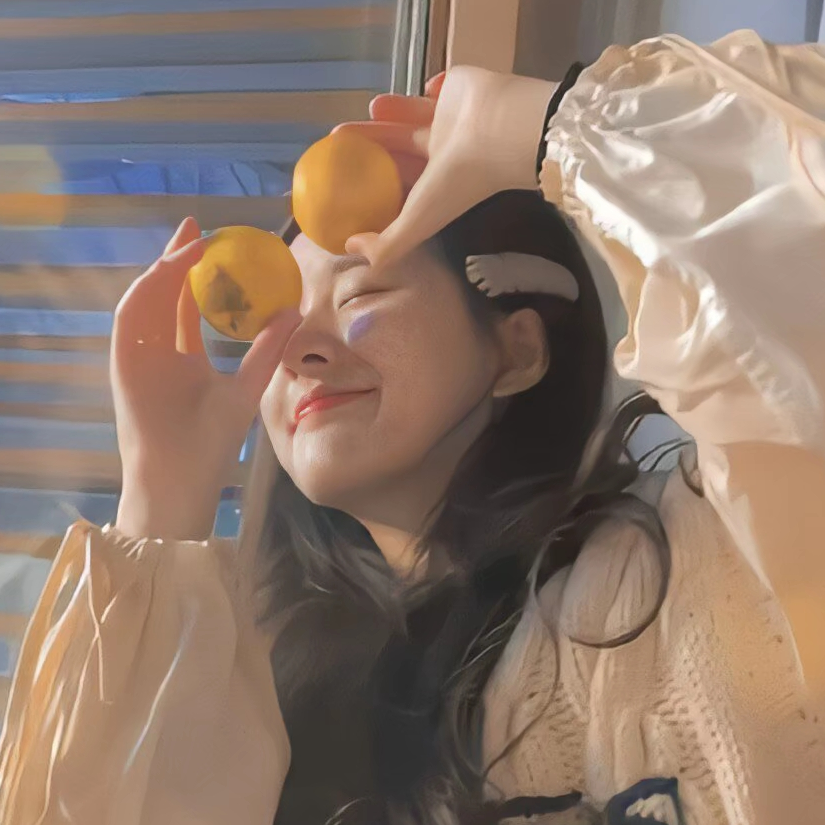 夹一束白玫瑰
